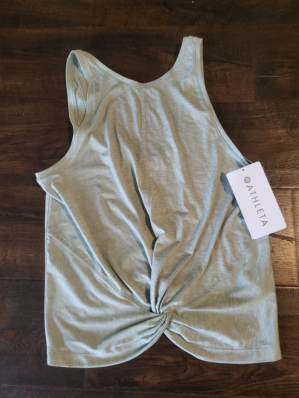 NWT Athleta Essence Twist Tank W XT2 Small Opal Green Cropped Yoga Top 563290